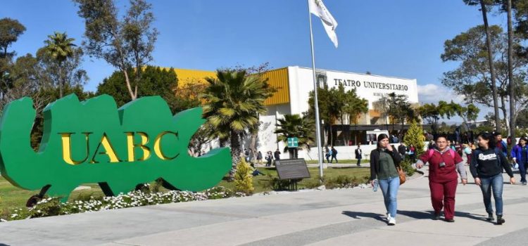 UABC emitió convocatoria de Becas