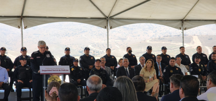 Un convenio asegura que 10 mil policías obtendrán seguridad social en Baja California
