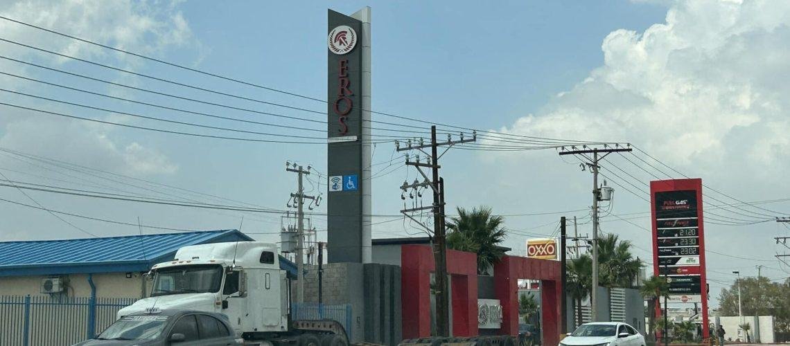 Hallan sin vida a hombre y a bebé en hotel de Mexicali