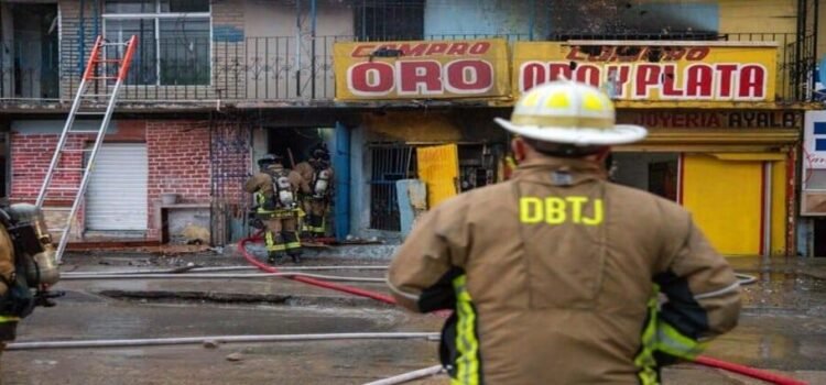 Descubren bar clandestino tras un incendio en edificio
