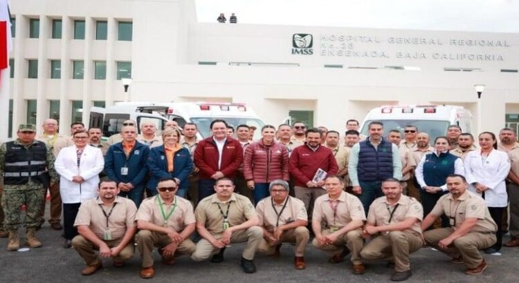 Refuerzan servicios médicos en Baja California con nuevo hospital y ambulancias