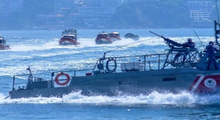 Intercepta Marina barco con 11 migrantes en BC