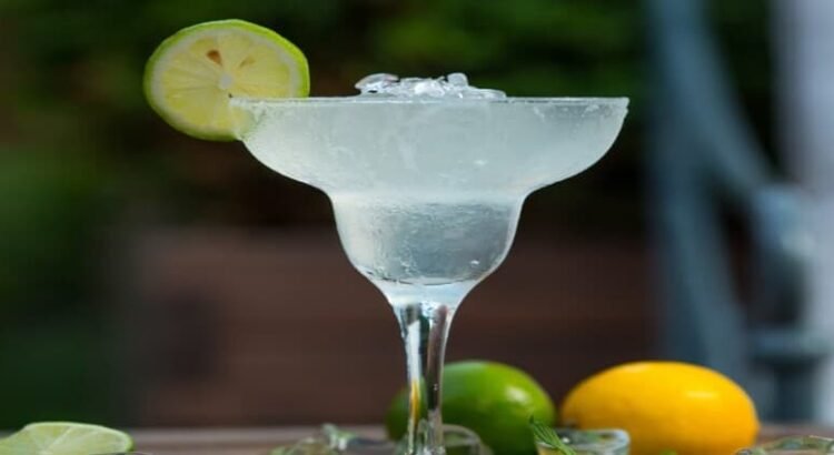 Tijuana busca romper récord Guinness con la margarita más grande del mundo