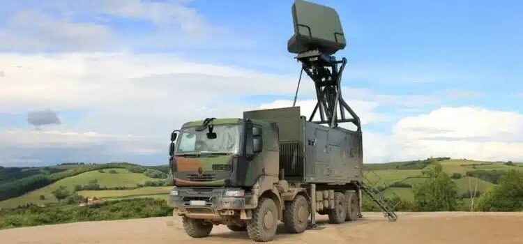 El Ejército del Aire de España aumenta sus capacidades de radar y todo es por las bandadas de pájaros