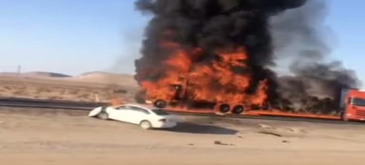 Fallece conductor de camión tras incendio en la carretera a La Rumorosa