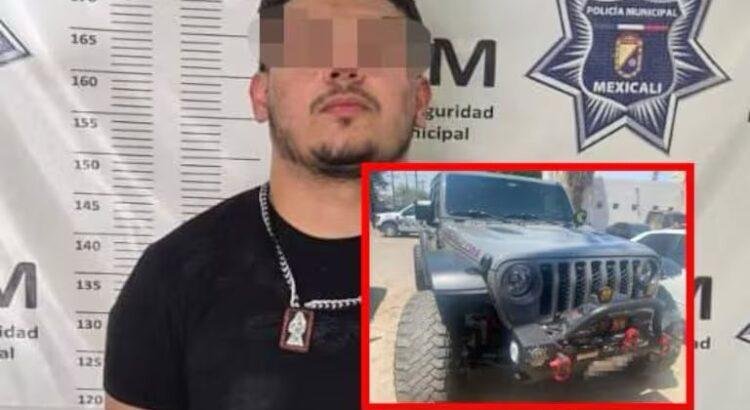 Detienen a joven que conducía a exceso de velocidad un vehículo robado en Estados Unidos