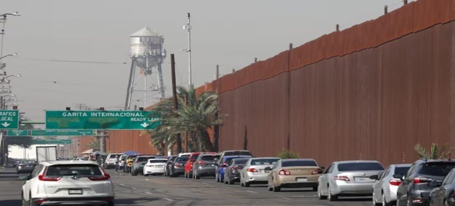 Reportan tiempos de espera moderados en garitas de Mexicali