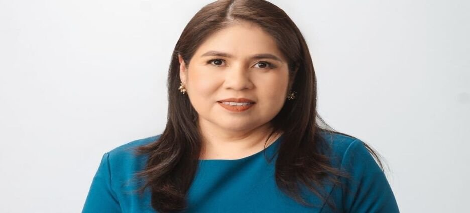 Adhara García toma protesta como presidenta de Canainpesca en Baja California