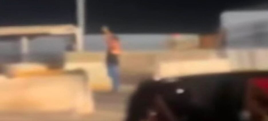 Detienen a sujeto armado en la garita Zona Centro, Mexicali