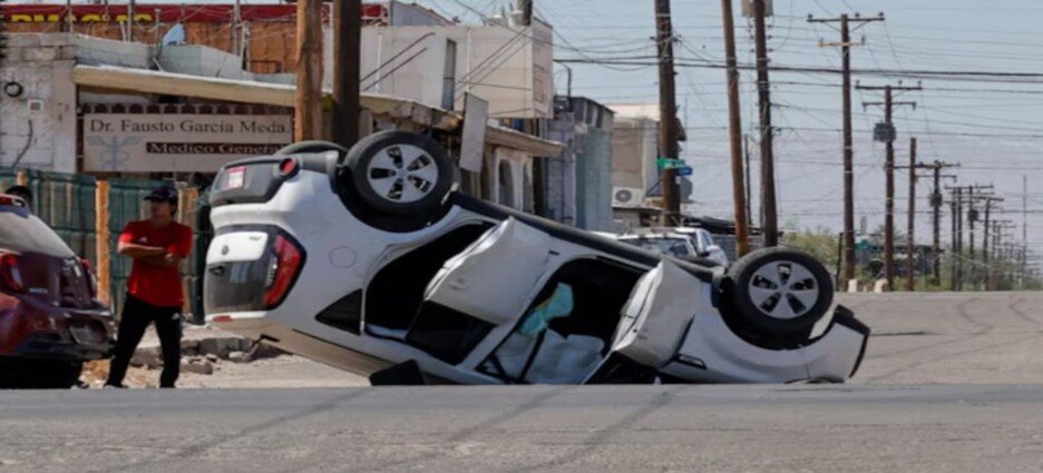 Volcadura tras choque en Pueblo Nuevo deja un lesionado en Mexicali